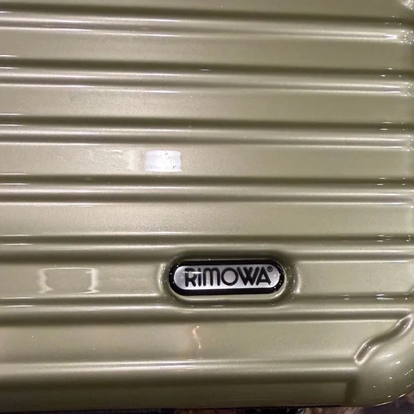 RIMOWA Olive Green Hard Shell Case - Picture 3 of 4